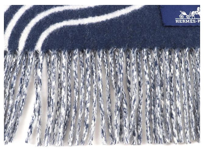 Stola in cashmere Casaque Vague di Hermès Bianco Blu navy - vista 5