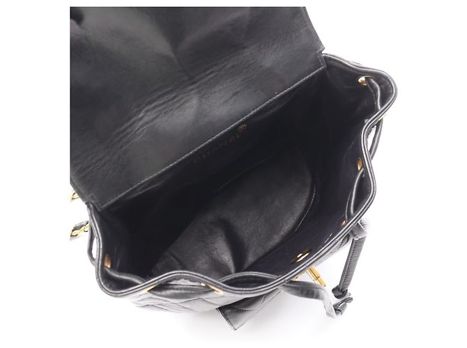Timeless Chanel Matelassé Lammfell Rucksack Schwarz - Ansicht 3