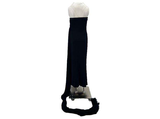 Yves Saint Laurent Trägerloses schwarzes Maxikleid mit Schleppe - Ansicht 2