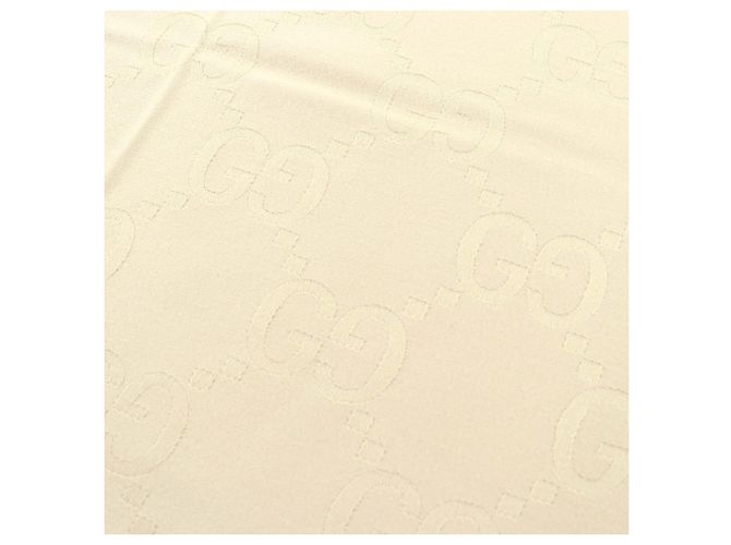 Gucci Grande scialle in lana e seta GG jacquard con frange Beige - vista 3