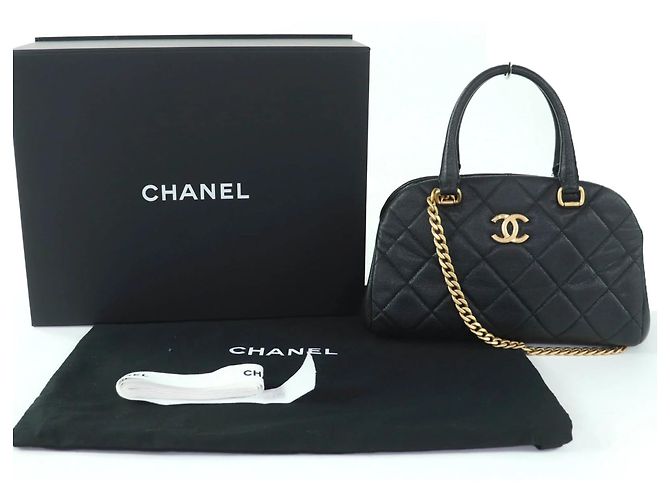 Bowling Borsa a mano in pelle caviar trapuntata Chanel Nero - vista 2