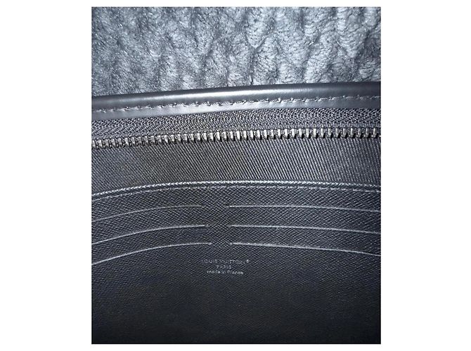 Clutch Pochette Voyage MM Monogram Louis Vuitton nera Nero - vista 3