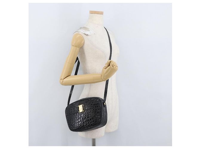 Vala Schultertasche aus Leder Schwarz Gold Salvatore Ferragamo Auth ka3259 Golden - Ansicht 23