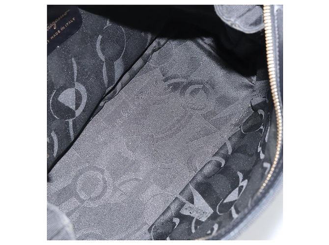 Sac à main Vala en chaîne Salvatore Ferragamo en nylon noir et or Auth gh1878 Doré - vue 11