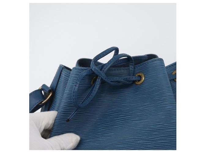 LOUIS VUITTON Epi Petit Noe Shoulder Bag Blue M44105 LV Auth ARZ531 - view 10