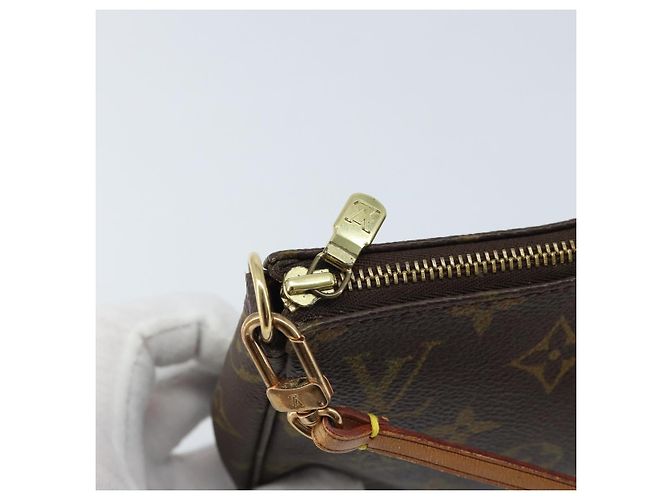 LOUIS VUITTON Pochette Accessoires Monogram M51980 LV Auth LNZ666 Monogramma - vista 10
