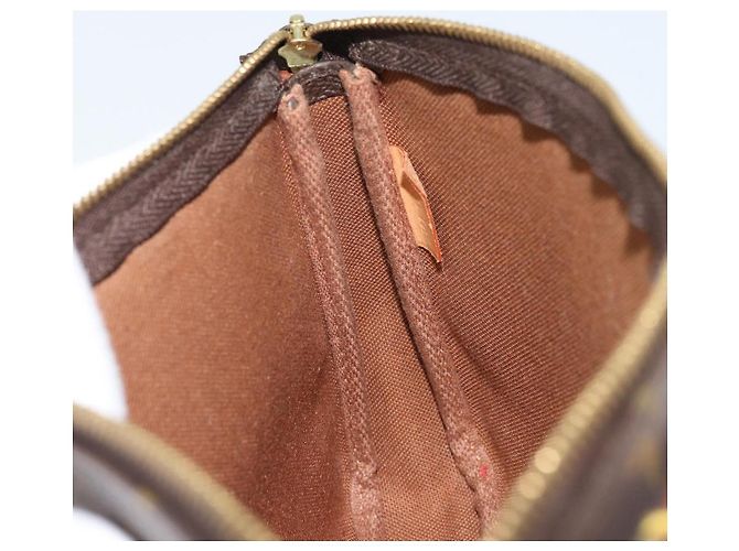 LOUIS VUITTON Pochette Accessoires Monogram M51980 LV Auth LNZ666 Monogramma - vista 18