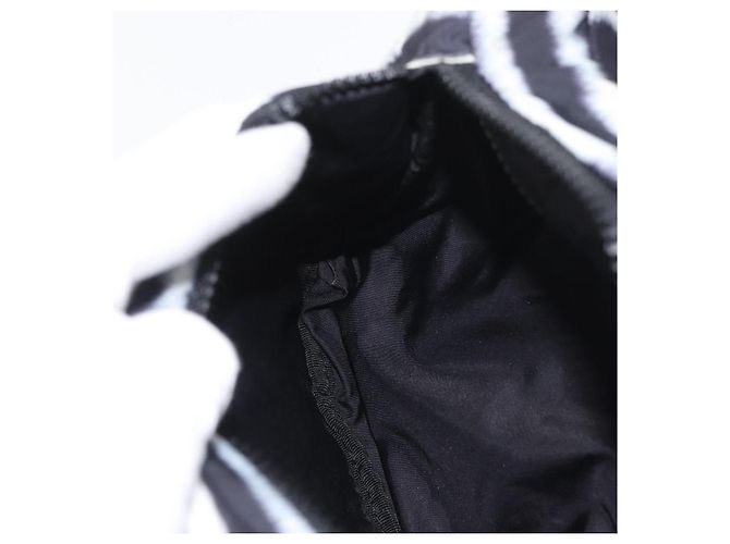 Borsa a Spalla CHANEL Nylon Nero Bianco Argento CC Auth BA11713A - vista 25