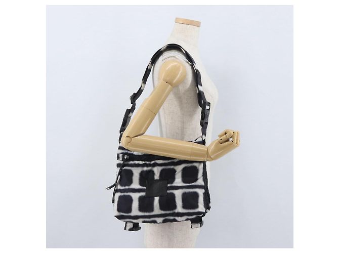 Borsa a Spalla CHANEL Nylon Nero Bianco Argento CC Auth BA11713A - vista 27