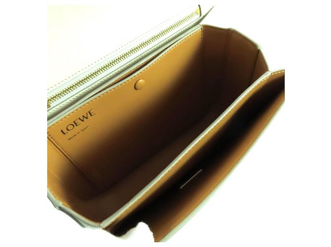 Borsa a Spalla Loewe Goya Medium Light Ghost Anagram in Pelle - vista 5