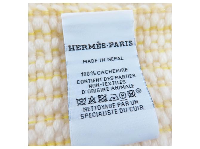 Hermès 100% Kaschmir Wellen-Doppelseitiger Strickschal Gelb - Ansicht 6