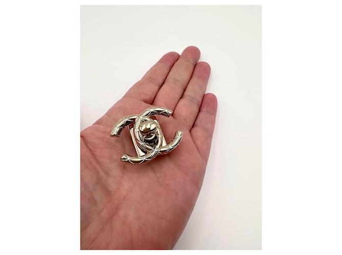 CHANEL chiusura  CC turnlock D'oro - vista 9