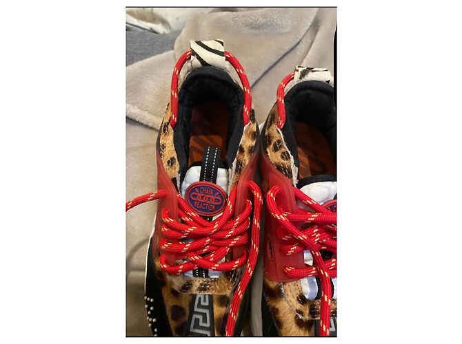 Sneakers Versace in pelle nera e rossa Nero Rosso - vista 3