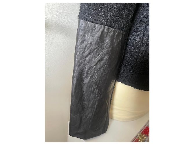Giacca corta nera Maje con borchie e maniche in pelle Nero - vista 4