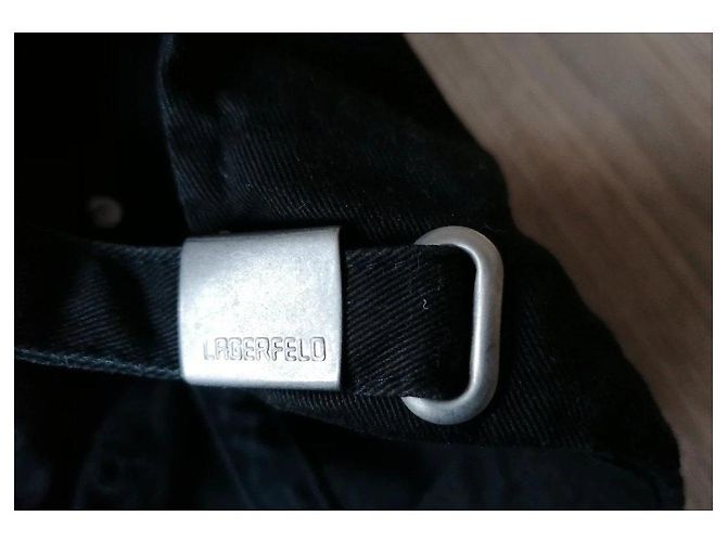 Cappellino nero Karl Lagerfeld con iscrizioni - vista 5