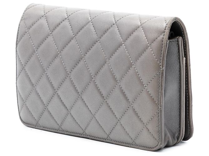 Wallet On Chain Chanel Braune CC gesteppte Lammleder Geldbörse mit durchgehender Kette Taupe - Ansicht 2