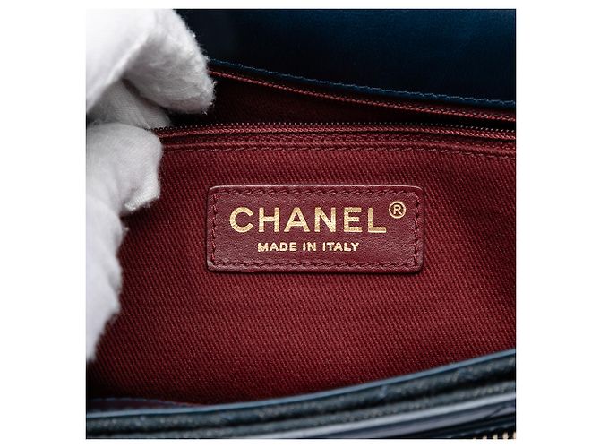 Chanel Blu CC in Denim Trapuntato e Pelle di Vitello con Tasca Frontale a Patta Singola Blu navy - vista 5