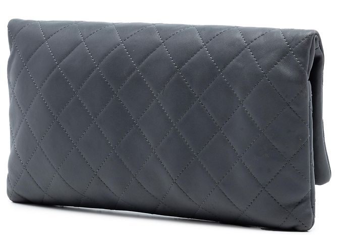 Faltbare Clutch aus grauem, gestepptem Lammleder von Chanel Braun Anthrazitgrau - Ansicht 2