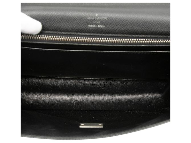 Louis Vuitton Taiga Selenga Nero - vista 4