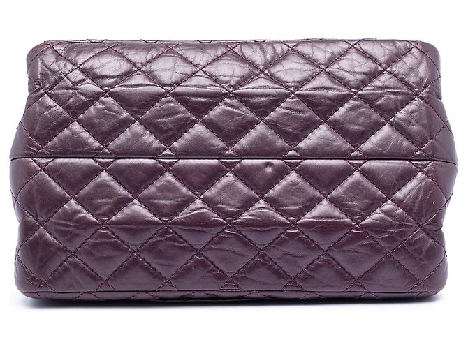 Chanel Viola Trapuntato Pelle di Vitello Invecchiata Reissue 2.55 Double Flap 225 Porpora - vista 3