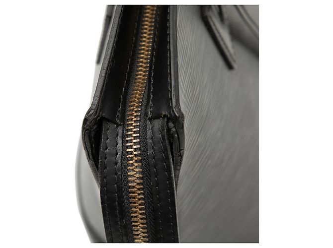 Louis Vuitton Saint Jacques GM aus schwarzem Epi mit langem Tragegurt - Ansicht 7