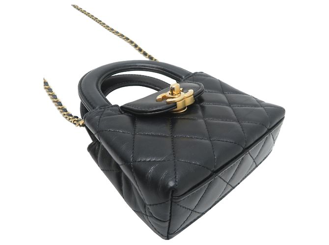 Sac à bandoulière en cuir de veau noir avec chaîne Chanel - vue 3