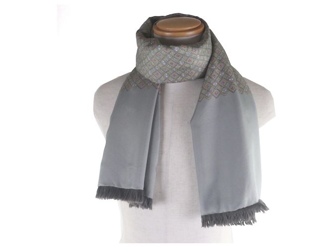 Hermès Hermes Gray Silk Angora Reversible Stole Brown - view 2
