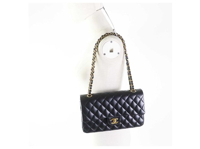 Borsa a Spalla Chanel A01112 Matelassé 25 in Pelle di Agnello Nero - vista 3