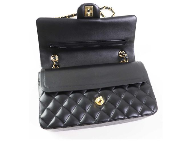 Borsa a Spalla Chanel A01112 Matelassé 25 in Pelle di Agnello Nero - vista 8