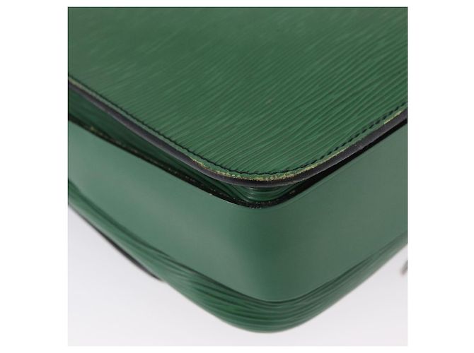 LOUIS VUITTON Bolsa de Ombro Cartouchiere MM Epi Verde M52244 LV Auth AMZ360 - vista 15
