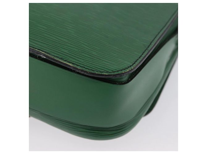 LOUIS VUITTON Bolsa de Ombro Cartouchiere MM Epi Verde M52244 LV Auth AMZ360 - vista 16