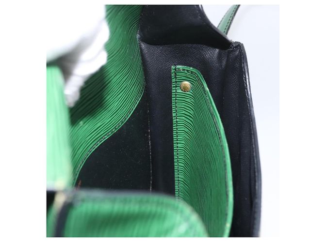 LOUIS VUITTON Bolsa de Ombro Cartouchiere MM Epi Verde M52244 LV Auth AMZ360 - vista 20