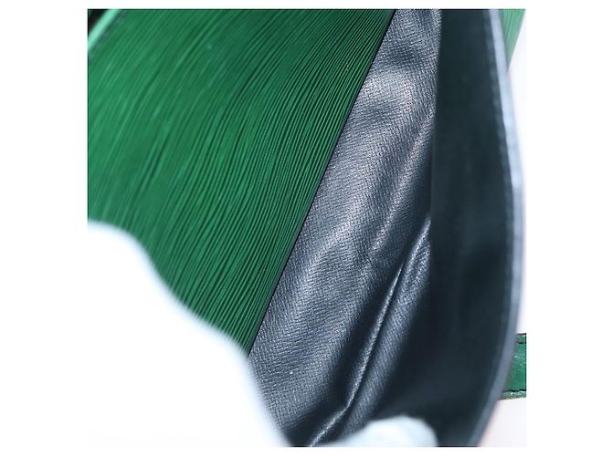 LOUIS VUITTON Bolsa de Ombro Cartouchiere MM Epi Verde M52244 LV Auth AMZ360 - vista 22