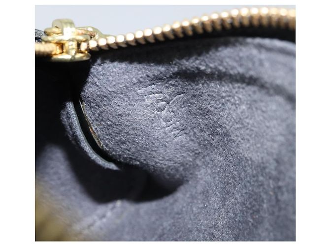 LOUIS VUITTON Pochette Soufflot Epi Nera LV Auth LNZ686 Nero - vista 12