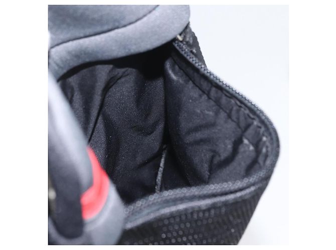 Borsa a spalla sportiva PRADA in tela nera e argento autentica 173881 Nero - vista 19