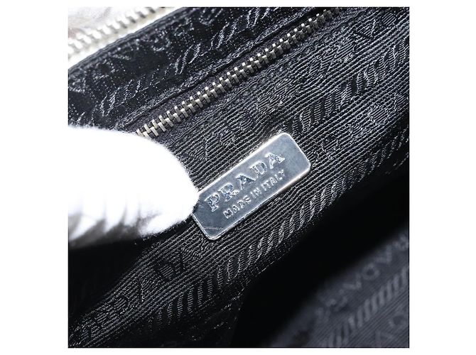 Borsa a mano PRADA in nylon argento e bianco Auth bs34109 - vista 19