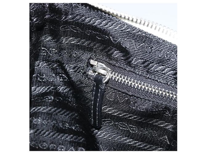 Borsa a mano PRADA in nylon argento e bianco Auth bs34109 - vista 22