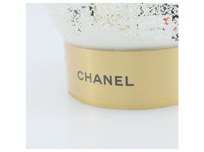 Globe de Neige en Verre CHANEL Or CC Auth BA11732 Doré - vue 11