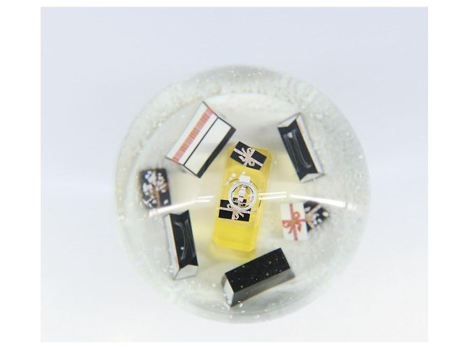 Globe de Neige en Verre CHANEL Or CC Auth BA11732 Doré - vue 5
