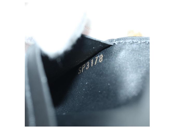 PORTACARNET DE PERRO LOUIS VUITTON Epi Negro M63897 LV Auth LNZ614SAM - vista 11