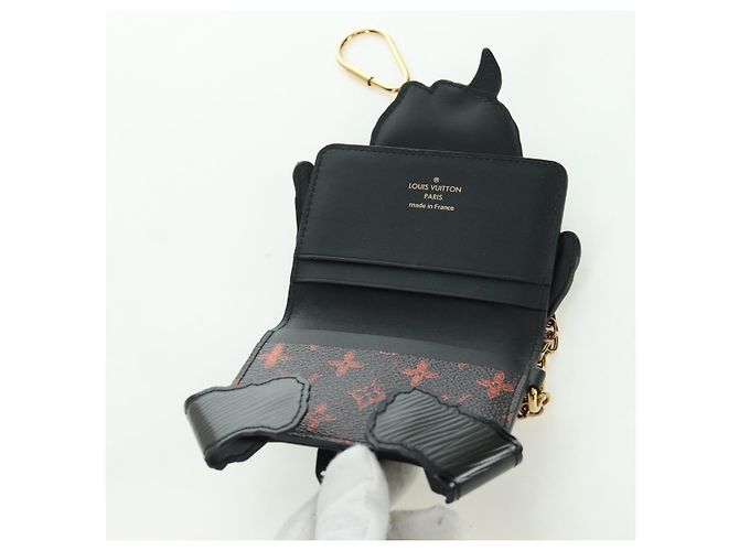 PORTACARNET DE PERRO LOUIS VUITTON Epi Negro M63897 LV Auth LNZ614SAM - vista 9