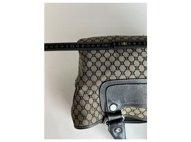Céline Vintage Celine Triomphe Monogram Boogie Handtasche Grau Schwarz - Ansicht 13