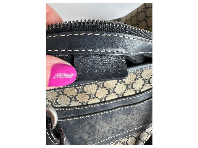 Céline Vintage Celine Triomphe Monogram Boogie Handtasche Grau Schwarz - Ansicht 9