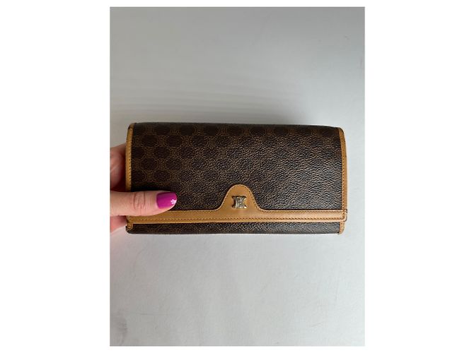 Céline Vintage Celine Paris Triomphe Monogram Leather Long Wallet Brown - vista 3
