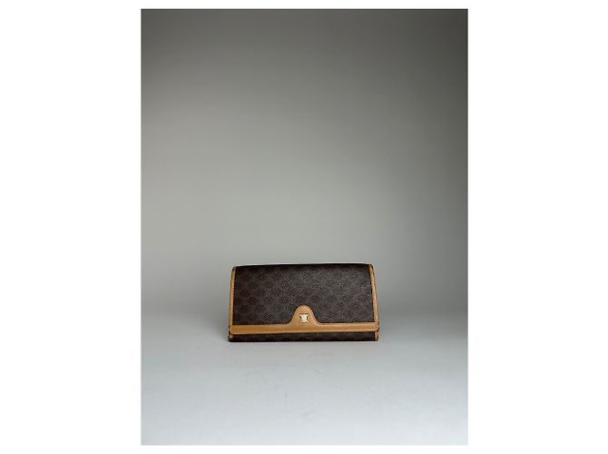 Céline Vintage Celine Paris Triomphe Monogram Leather Long Wallet Brown - vista 7
