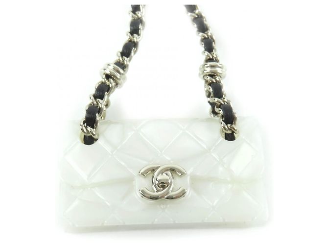 Charm per Borsa Chanel Matelassé Bianco - vista 6