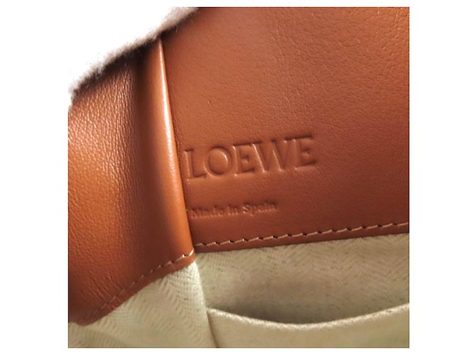 Borsa a spalla mini Hammock in pelle tan con cordino Loewe - vista 10