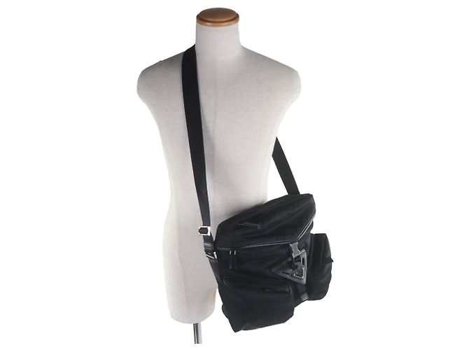 Bolsa de ombro em couro nylon Re-Nylon com logo triangular Prada Preto - vista 2
