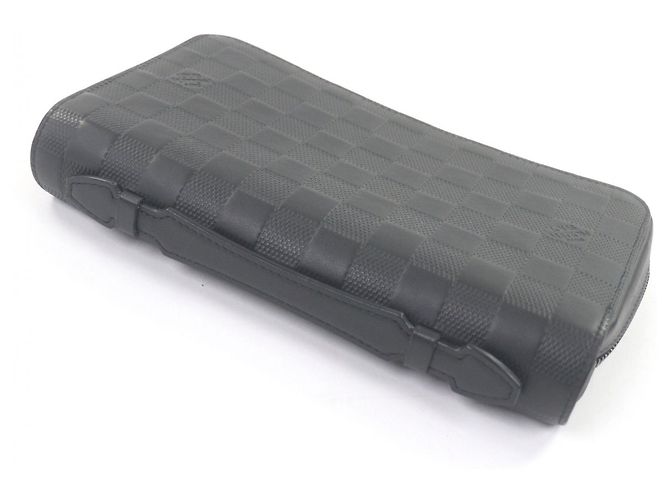 Louis Vuitton Damier Infini Leather Long Wallet Black - view 4
