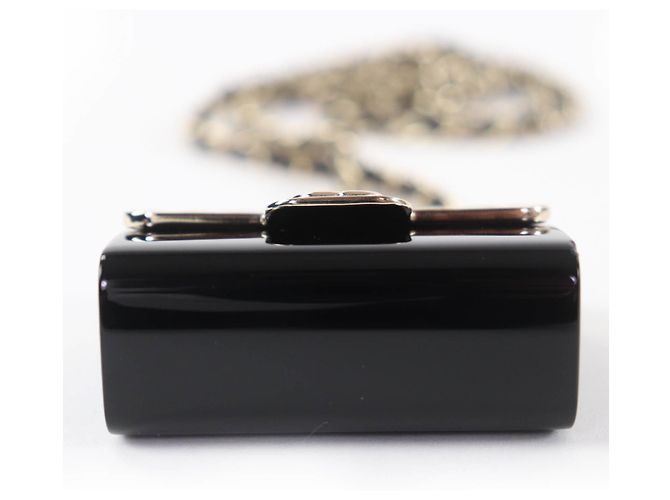 Collana portapillole matelassé Chanel B22P Nero D'oro - vista 4